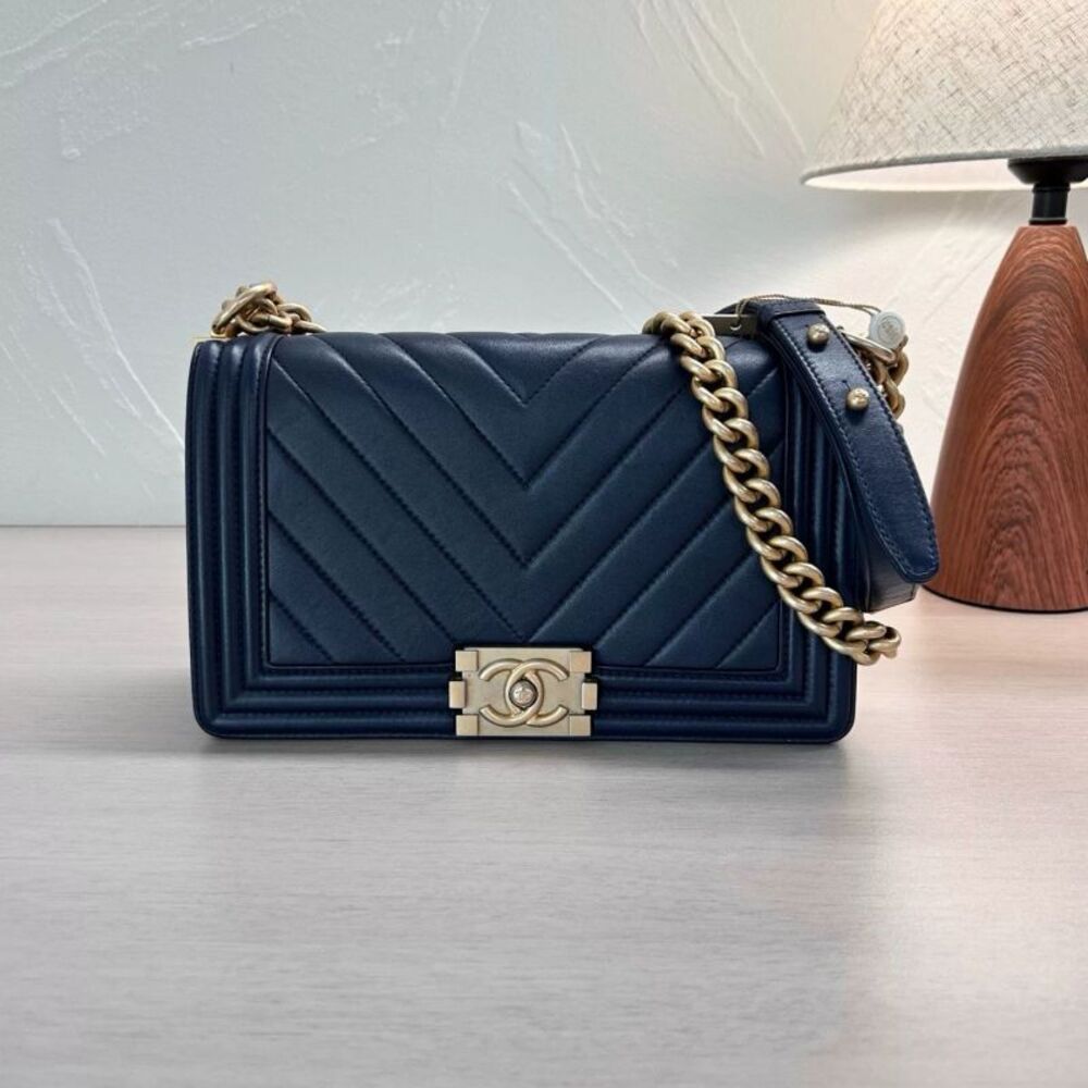 Chanel Women Pre-Loved Bag Very Good Condition
